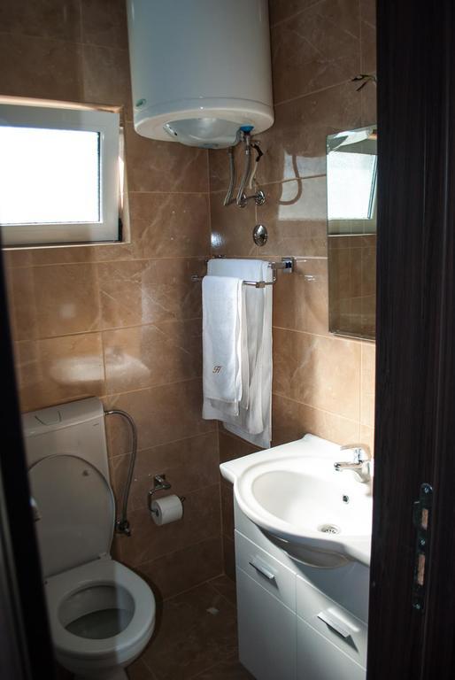 Saga Del Mare Apartment Sutomore Exterior photo
