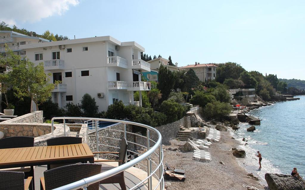 Saga Del Mare Apartment Sutomore Exterior photo