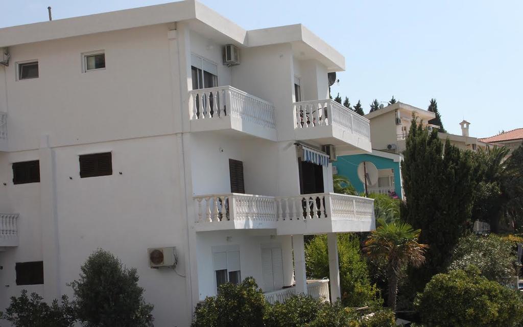 Saga Del Mare Apartment Sutomore Exterior photo